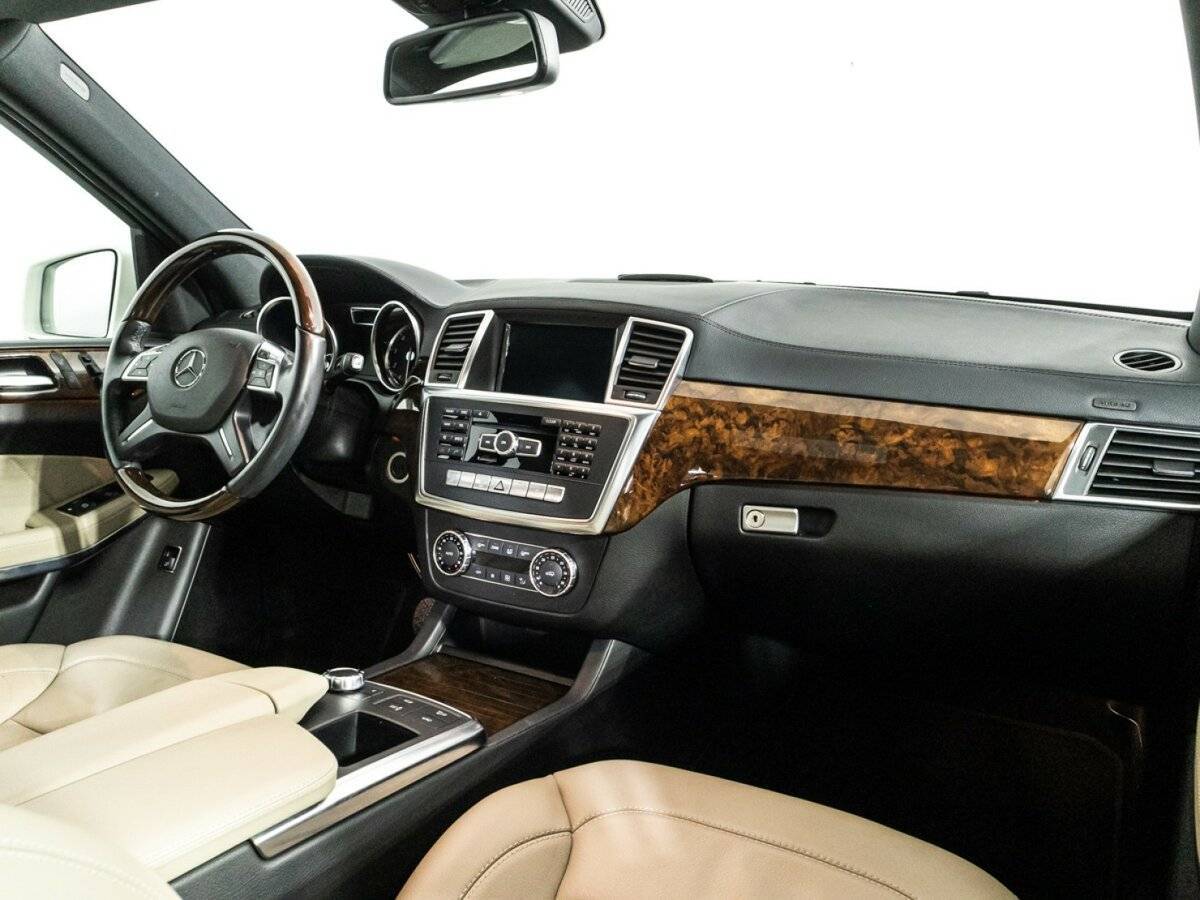 Mercedes-Benz GL-Класс 2014 года с пробегом. Фото: #8