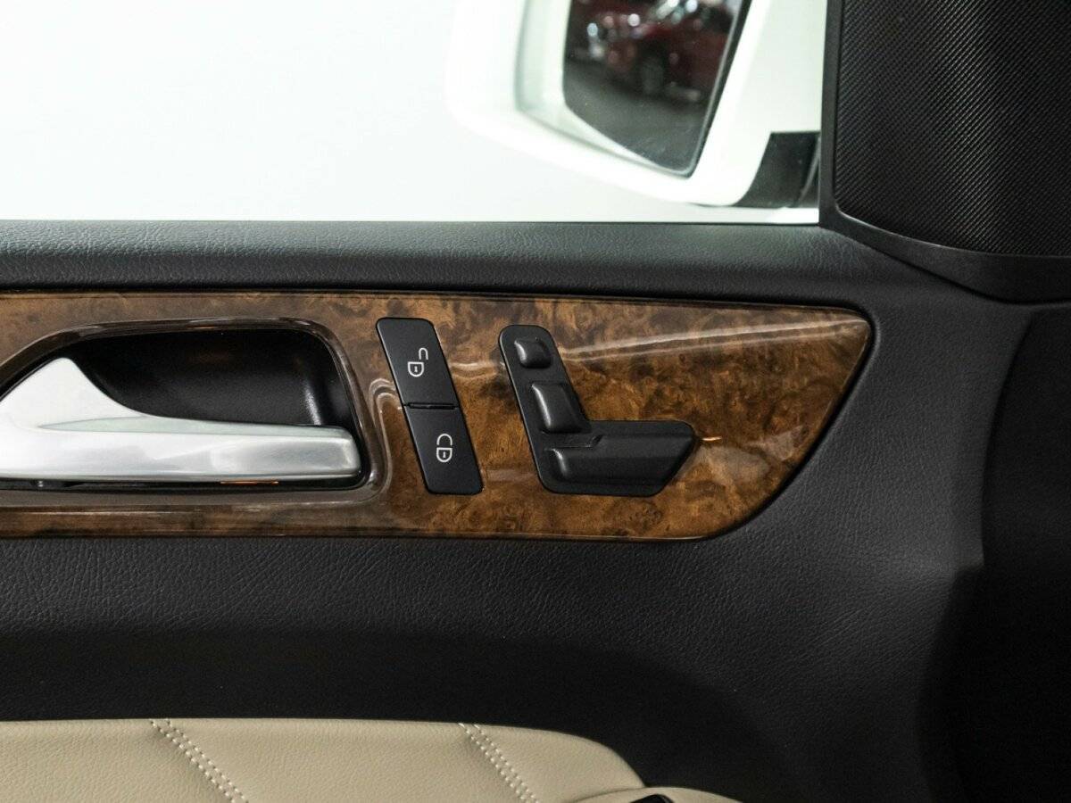 Mercedes-Benz GL-Класс 2014 года с пробегом. Фото: #17