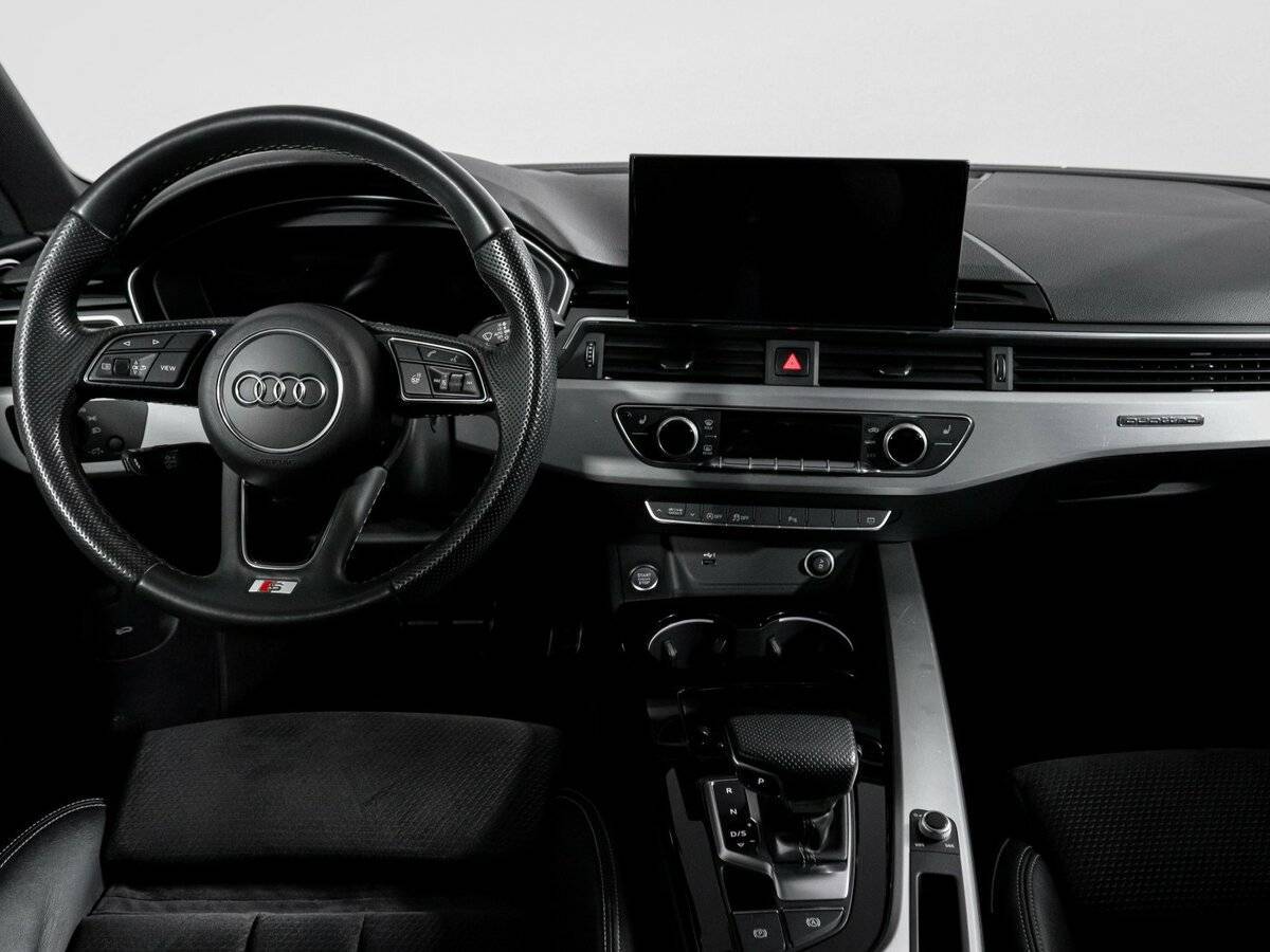 Audi A4 2020 года с пробегом. Фото: #9