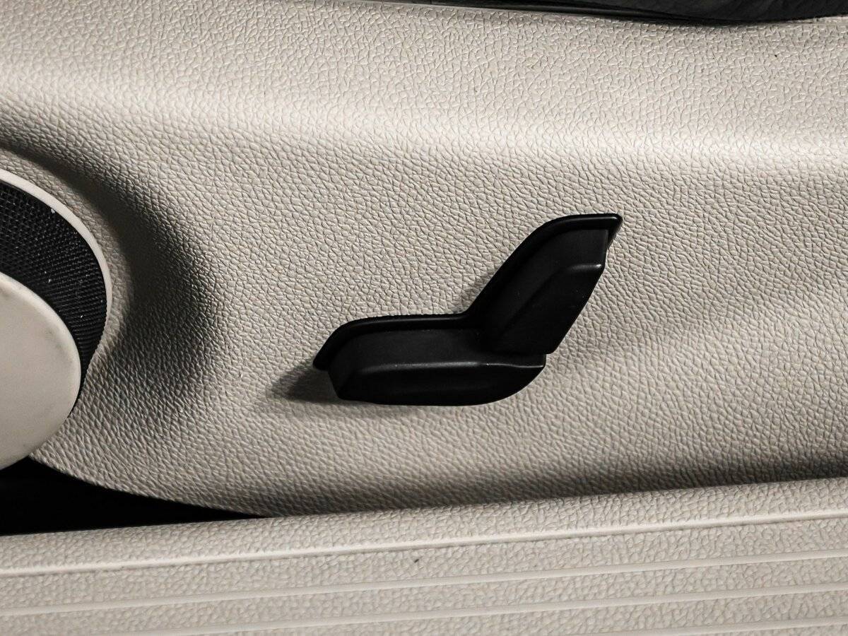 Mercedes-Benz E-Класс 2015 года с пробегом. Фото: #12