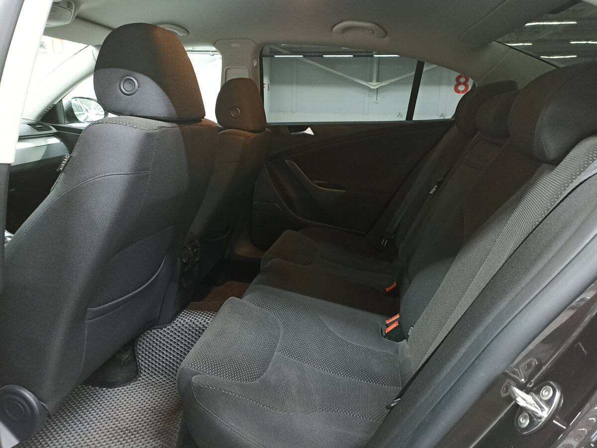 Volkswagen Passat 2010 года с пробегом. Фото: #11