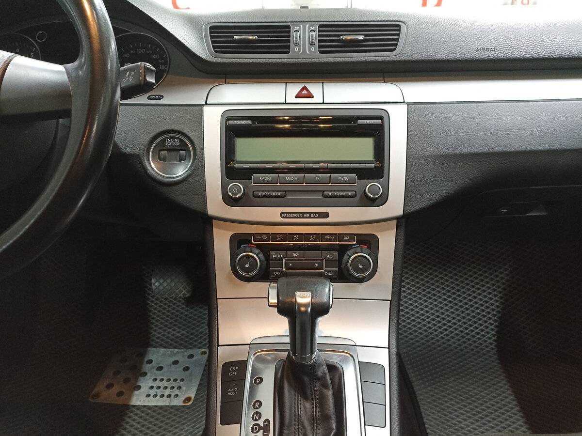 Volkswagen Passat 2010 года с пробегом. Фото: #14