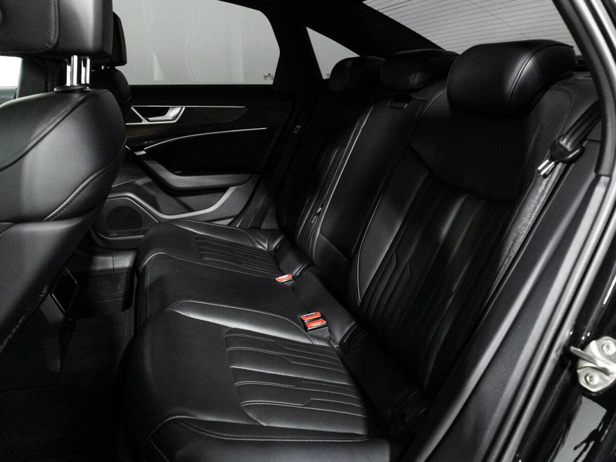 Audi A6 2019 года с пробегом. Фото: #9