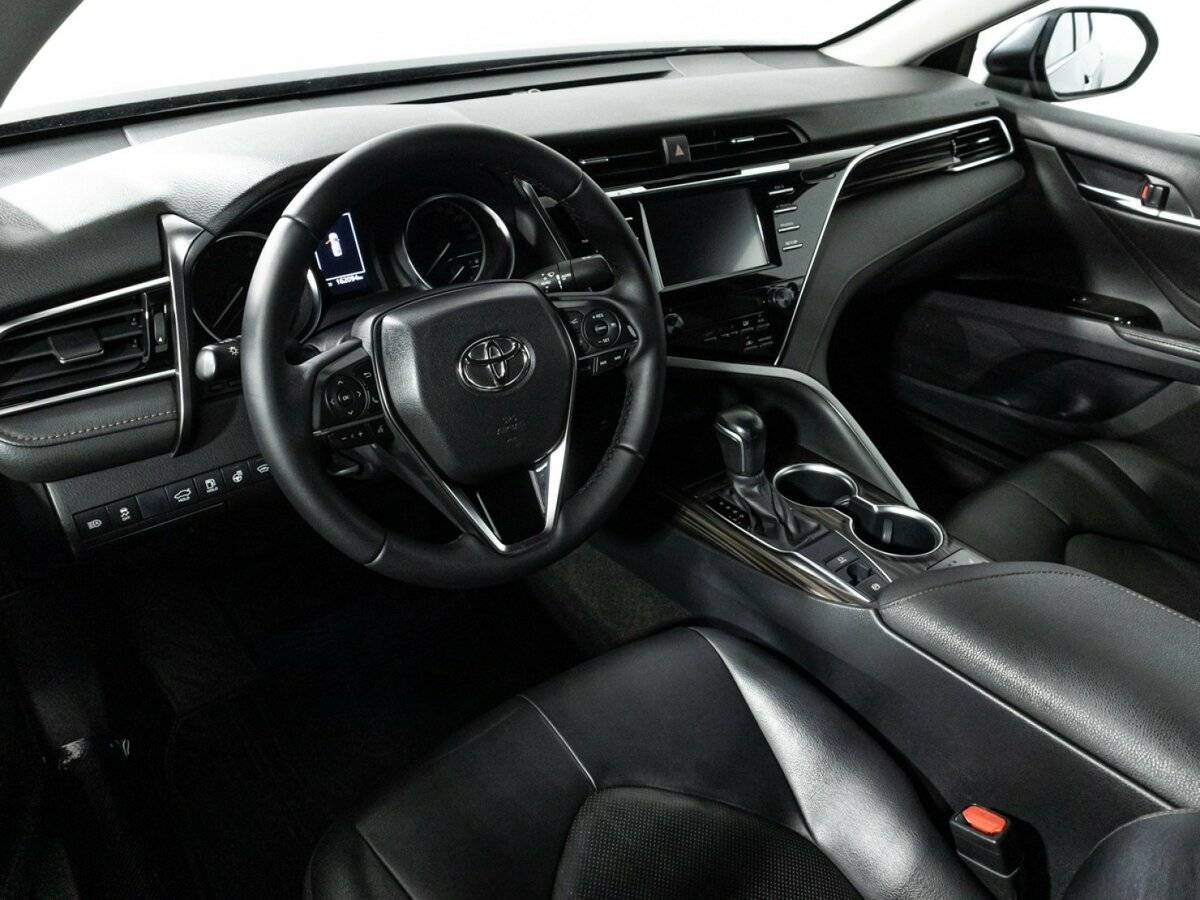 Toyota Camry 2019 года с пробегом. Фото: #10