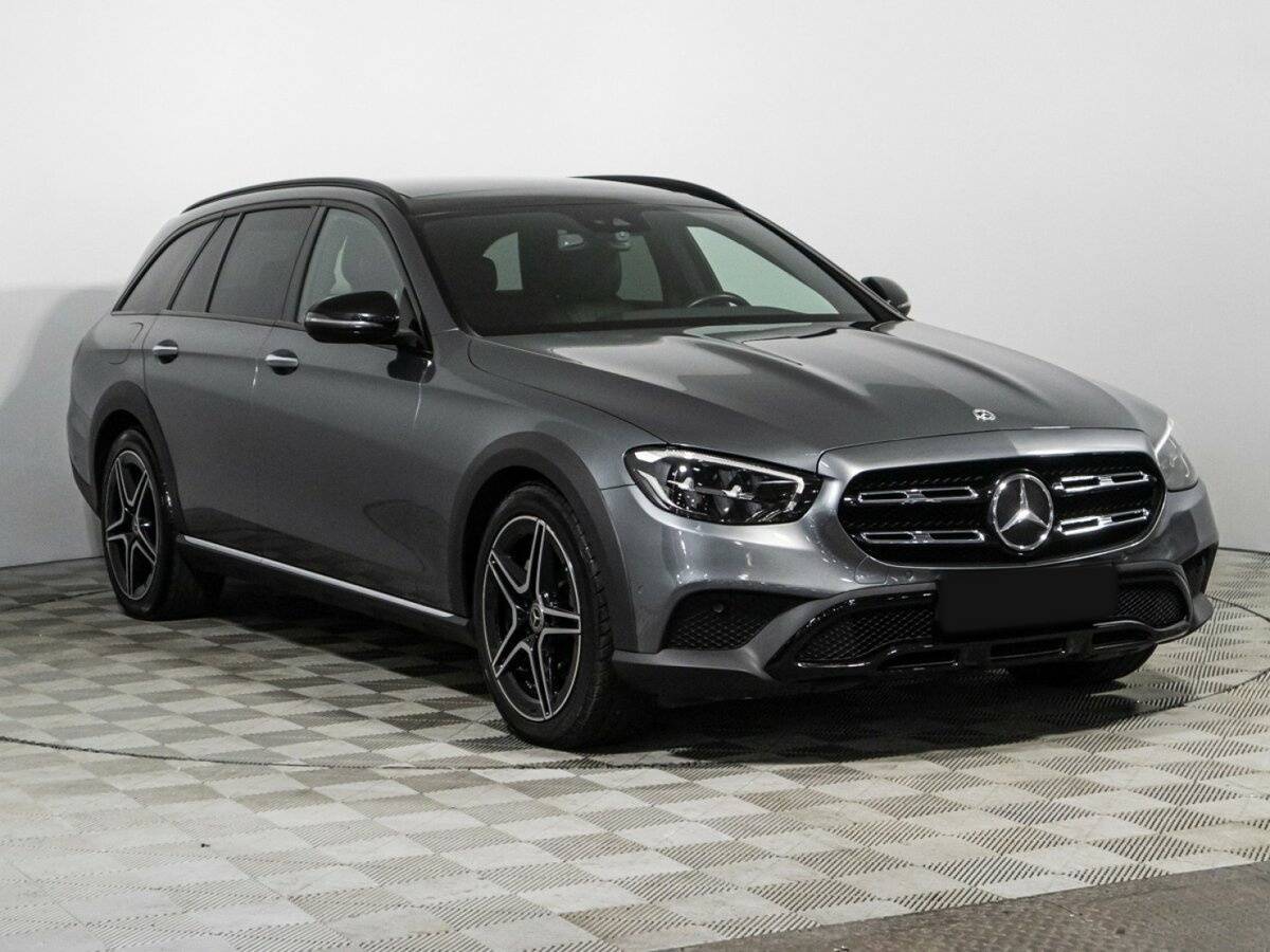 Mercedes-Benz E-Класс 2021 года с пробегом. Фото: #2