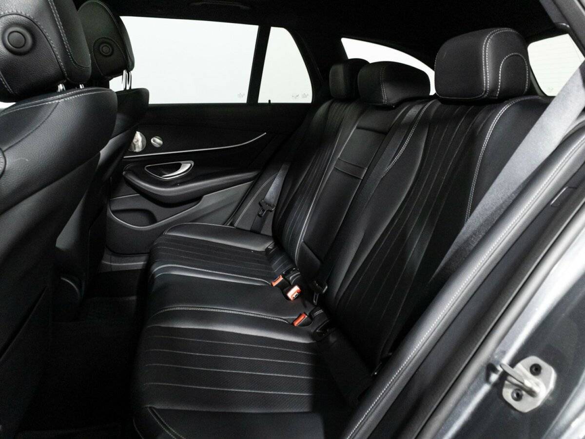 Mercedes-Benz E-Класс 2021 года с пробегом. Фото: #9