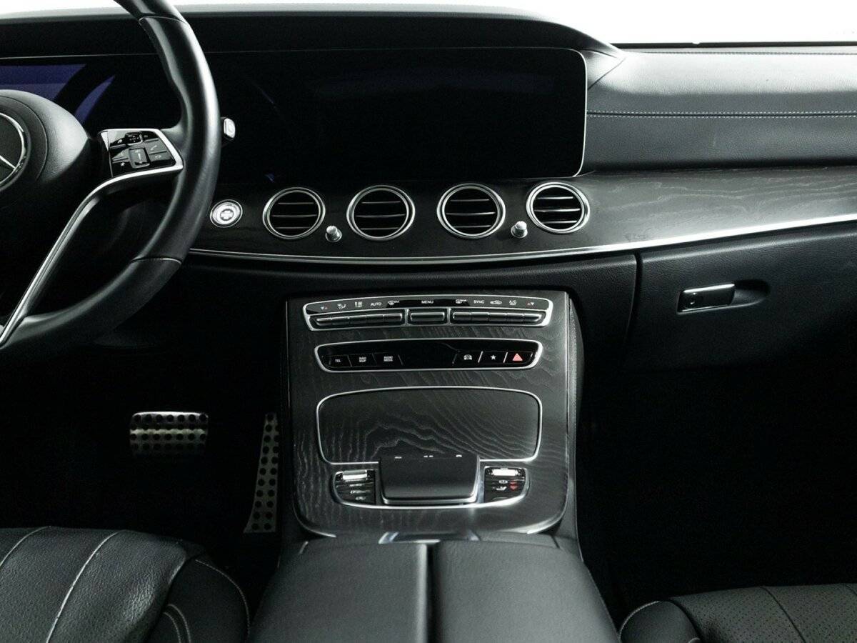 Mercedes-Benz E-Класс 2021 года с пробегом. Фото: #13