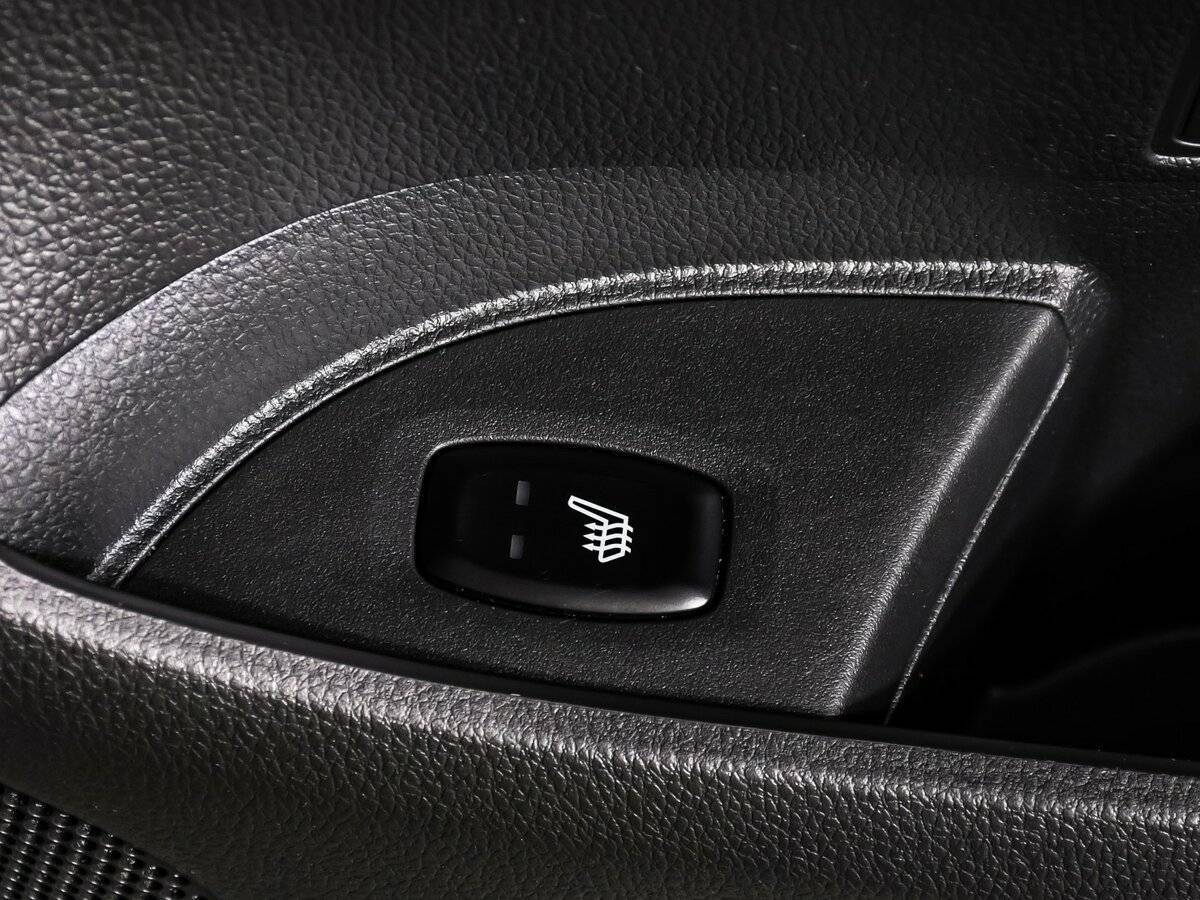 Mitsubishi Pajero Sport 2017 года с пробегом. Фото: #14