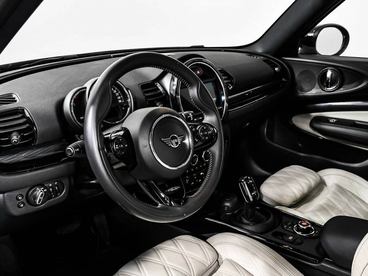 Mini Clubman 2020 года с пробегом. Фото: #11