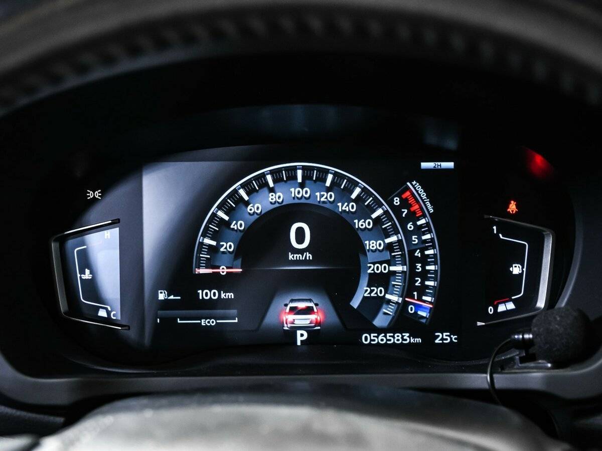 Mitsubishi Pajero Sport 2020 года с пробегом. Фото: #9