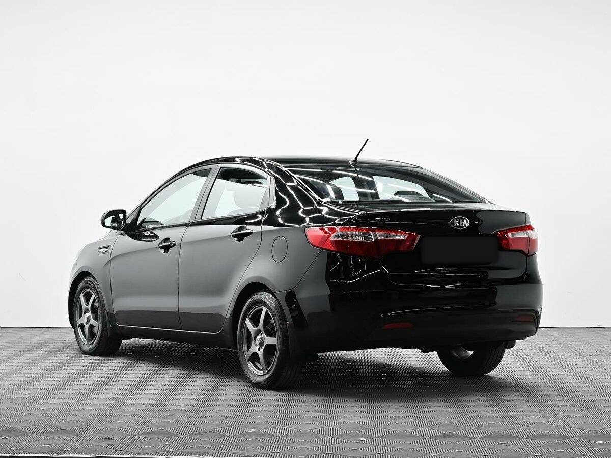 Б/У Киа Рио 2014 года. Фото: #2