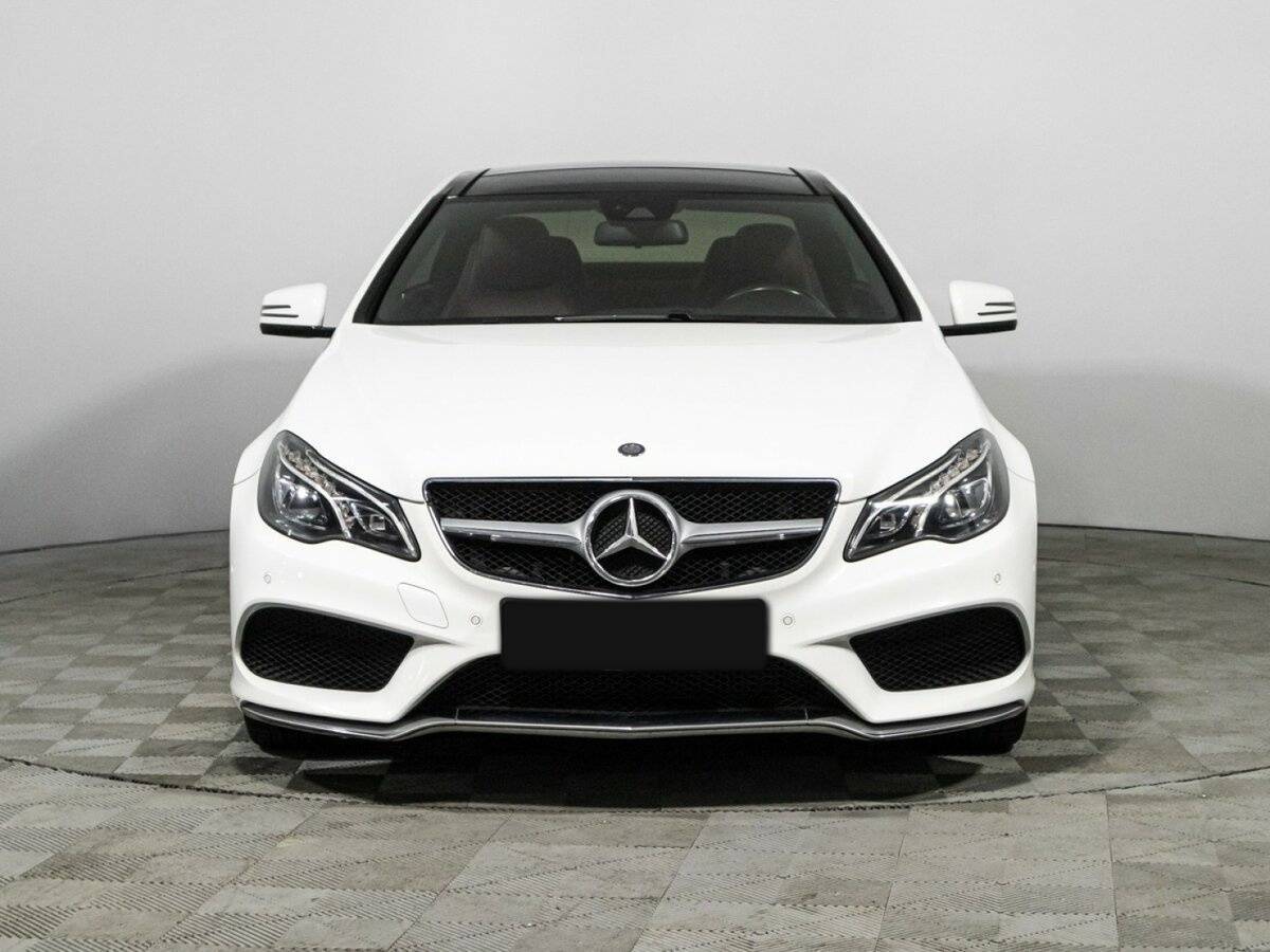 Mercedes-Benz E-Класс 2014 года с пробегом. Фото: #1
