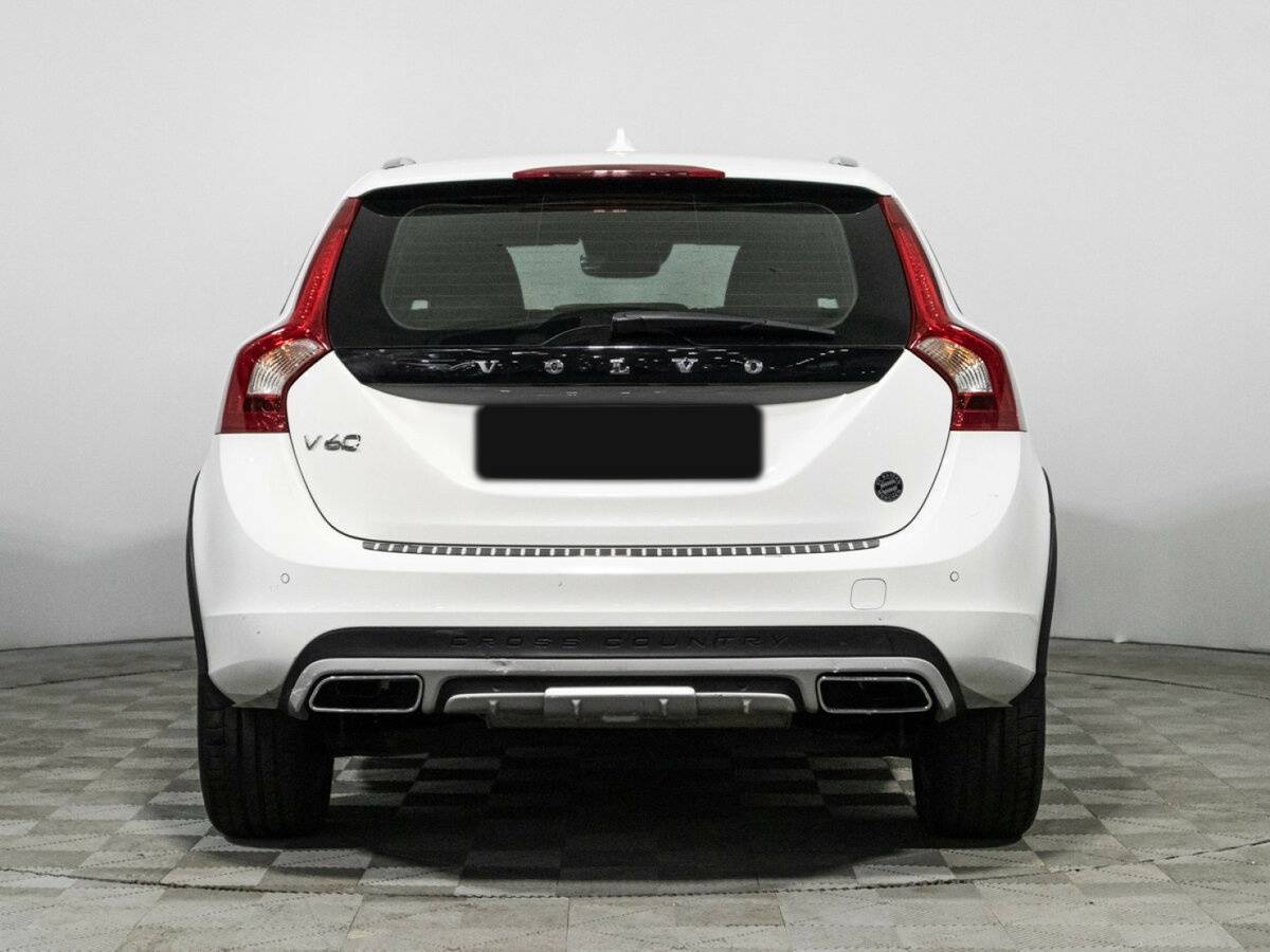 Volvo V60 Cross Country 2018 года с пробегом. Фото: #5