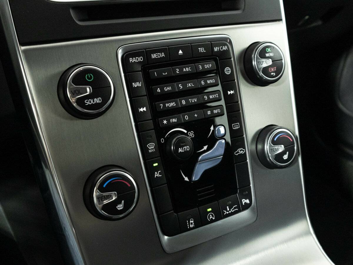 Volvo V60 Cross Country 2018 года с пробегом. Фото: #17