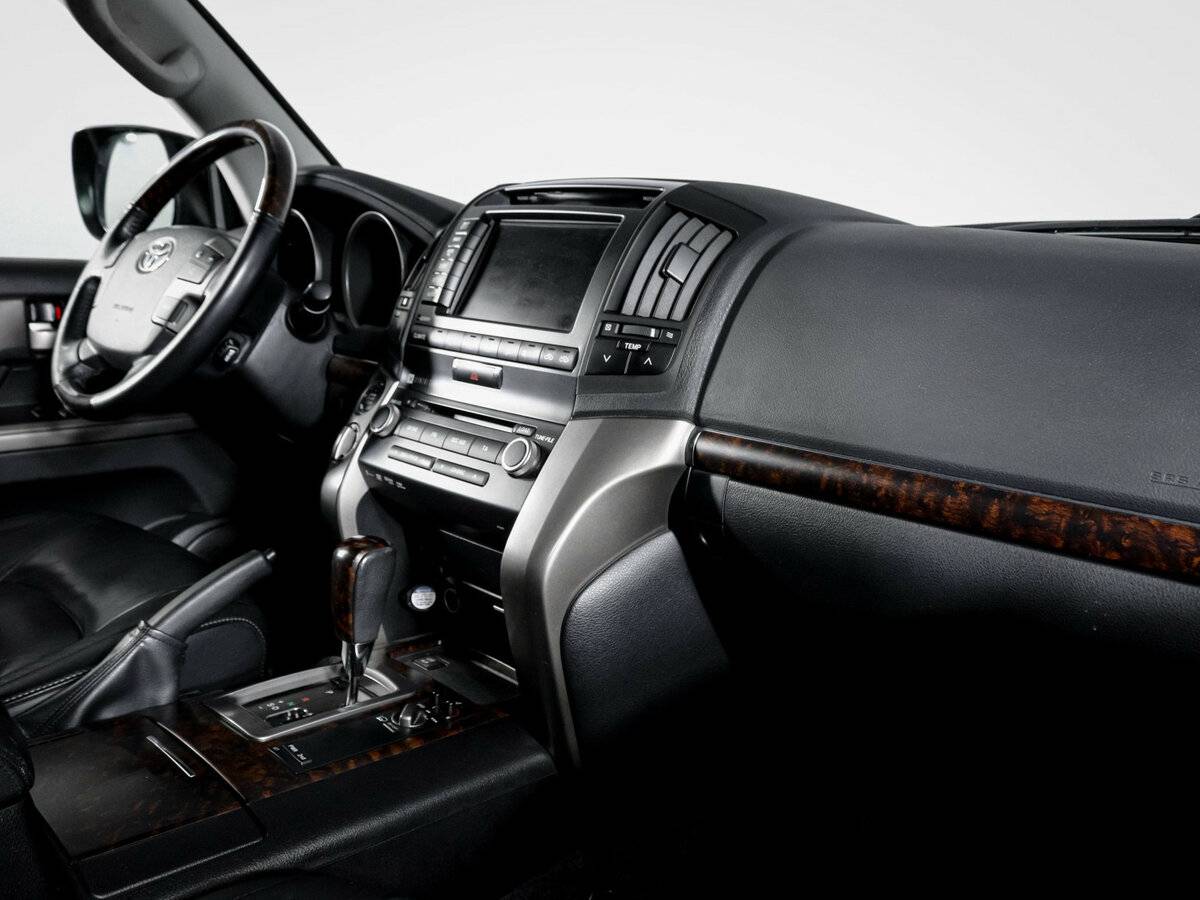 Toyota Land Cruiser 2011 года с пробегом. Фото: #8