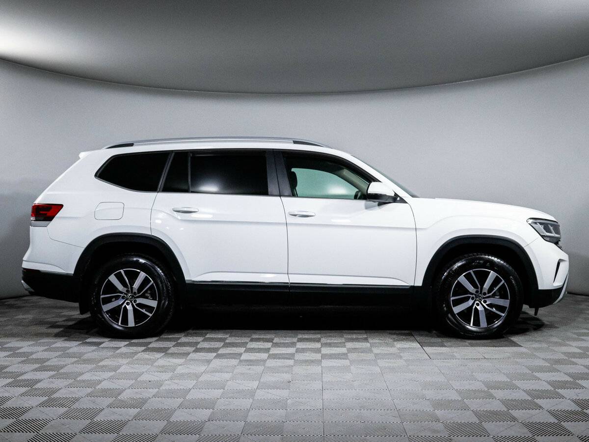 Volkswagen Teramont 2021 года с пробегом. Фото: #3