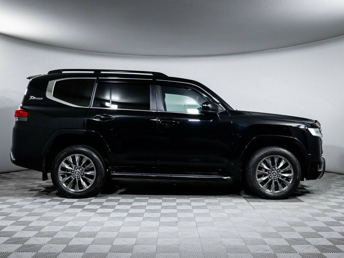 Toyota Land Cruiser 2021 года с пробегом. Фото: #3