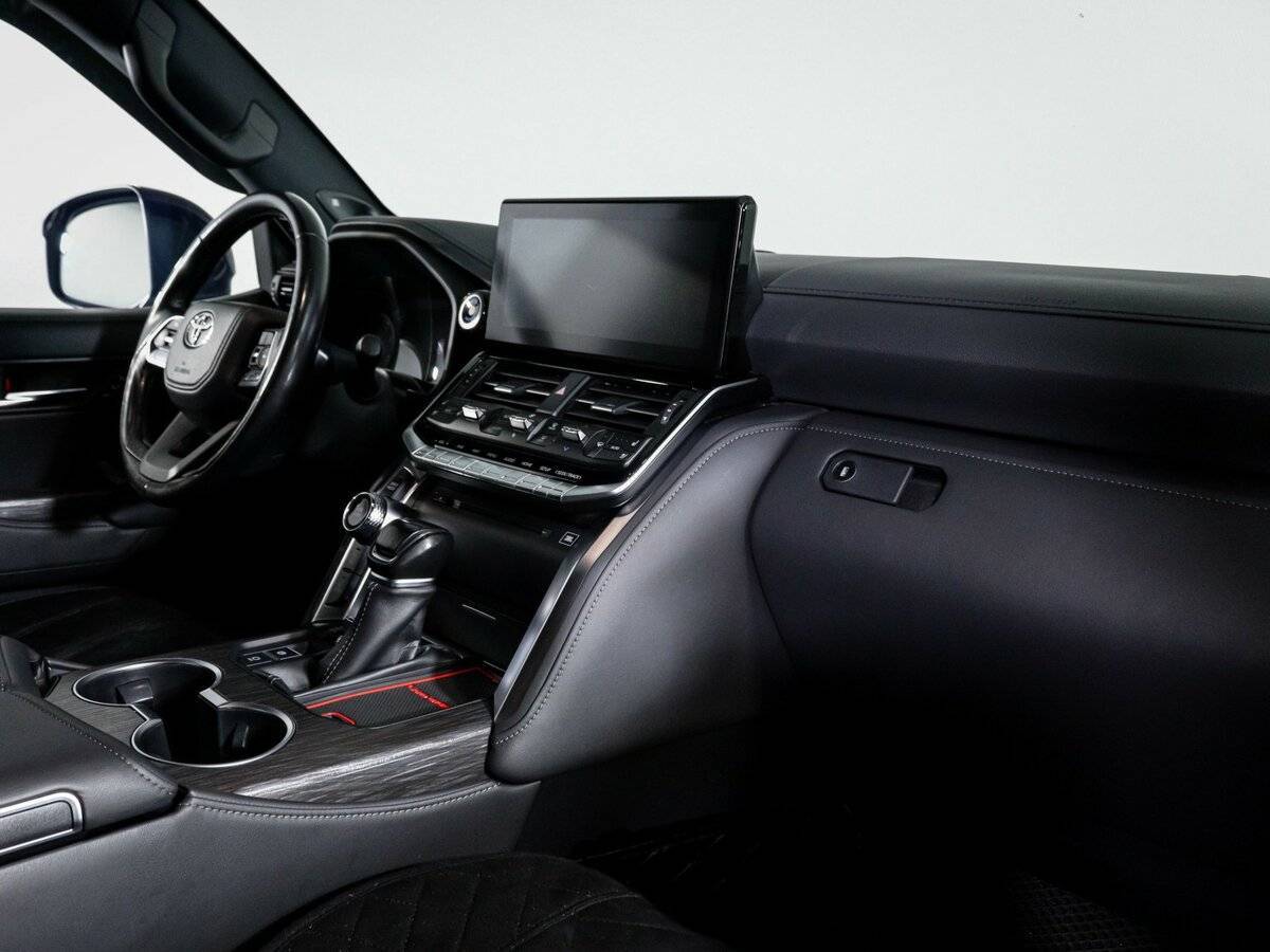 Toyota Land Cruiser 2021 года с пробегом. Фото: #8