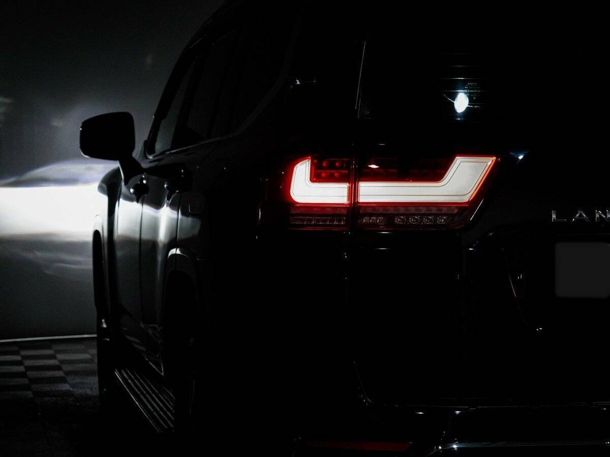 Toyota Land Cruiser 2021 года с пробегом. Фото: #28