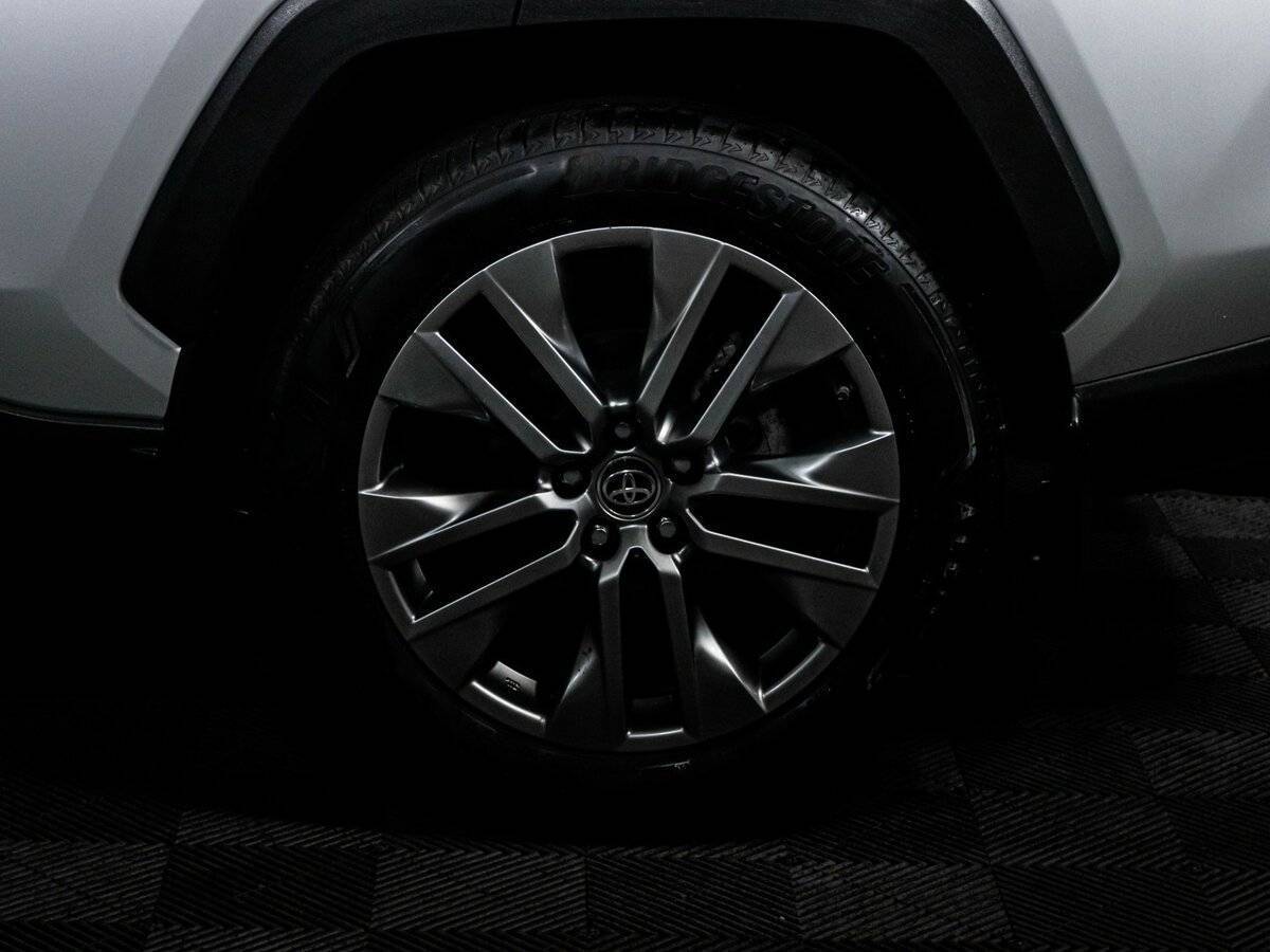 Toyota RAV4 2021 года с пробегом. Фото: #14