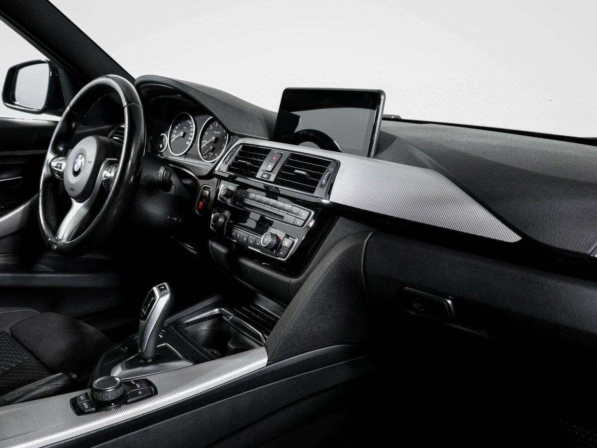 BMW 3 серии 2017 года с пробегом. Фото: #8