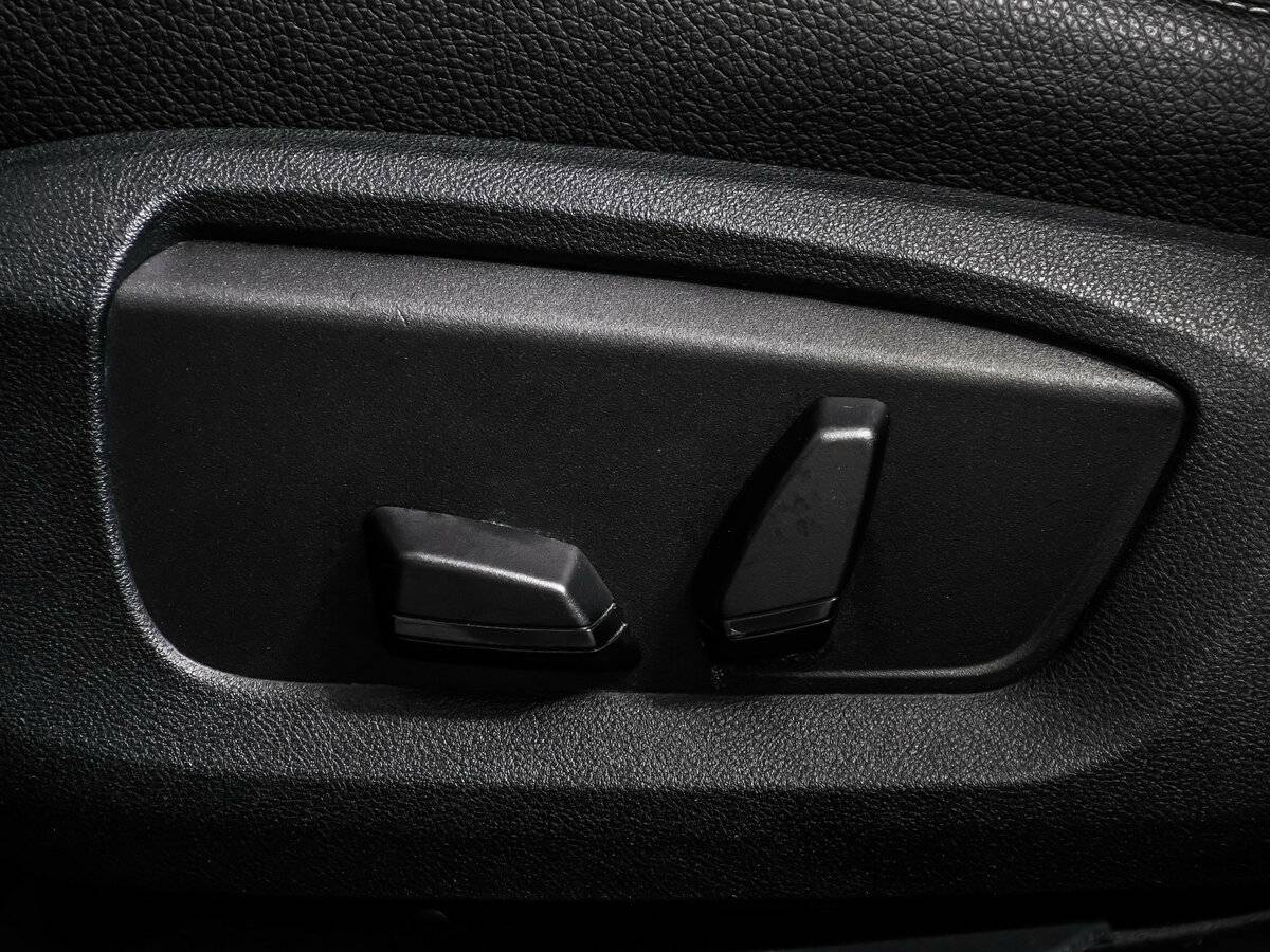 BMW 5 серии 2015 года с пробегом. Фото: #14