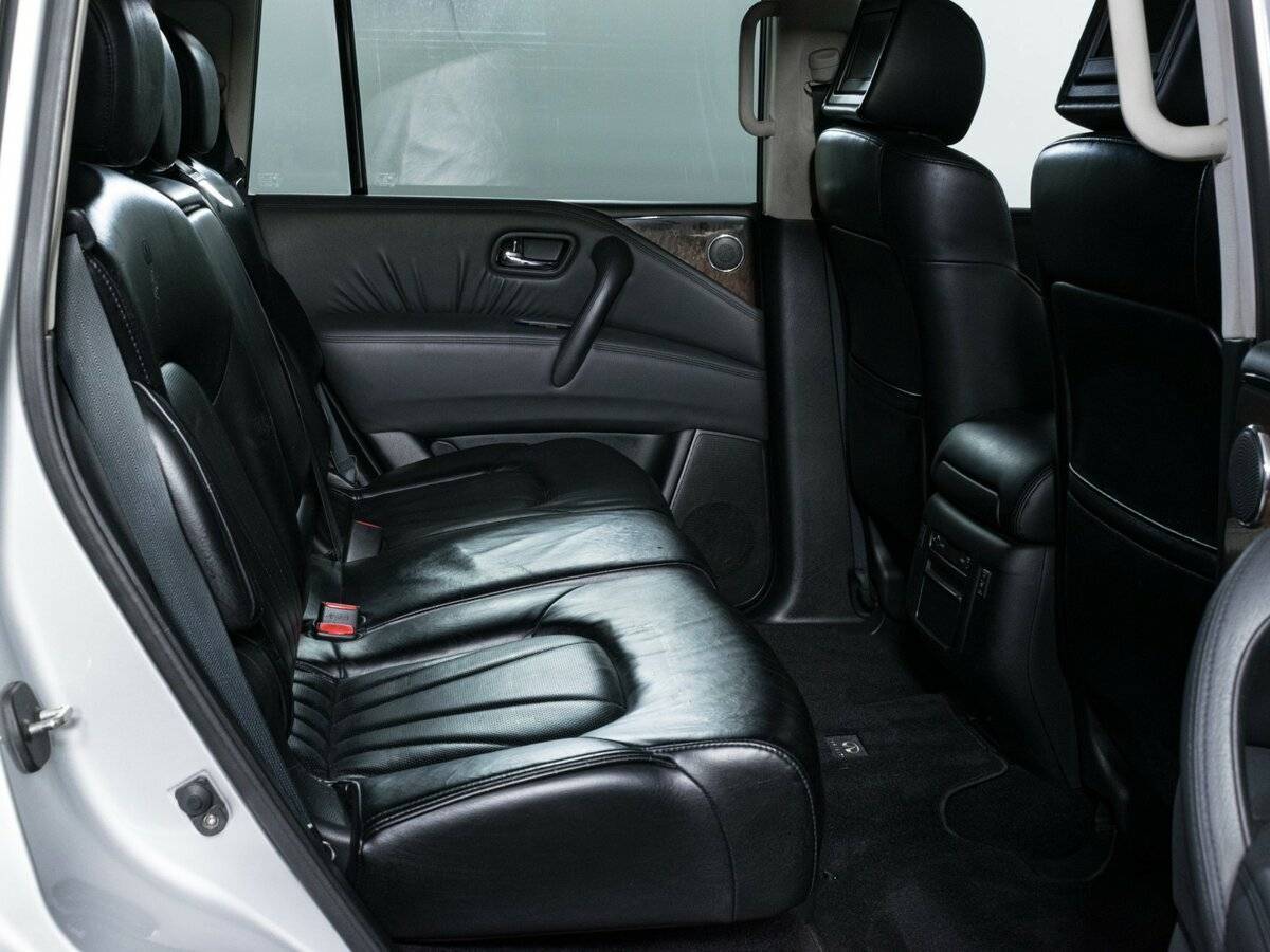 Infiniti QX56 2012 года с пробегом. Фото: #13