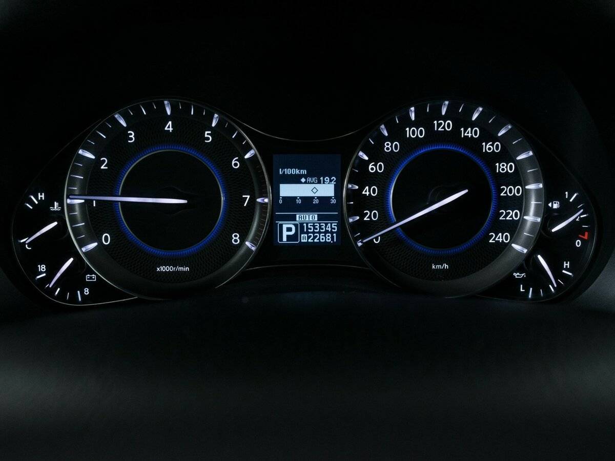 Infiniti QX56 2012 года с пробегом. Фото: #15