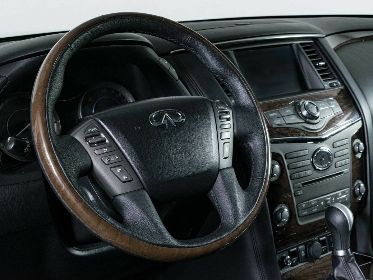 Infiniti QX56 2012 года с пробегом. Фото: #16