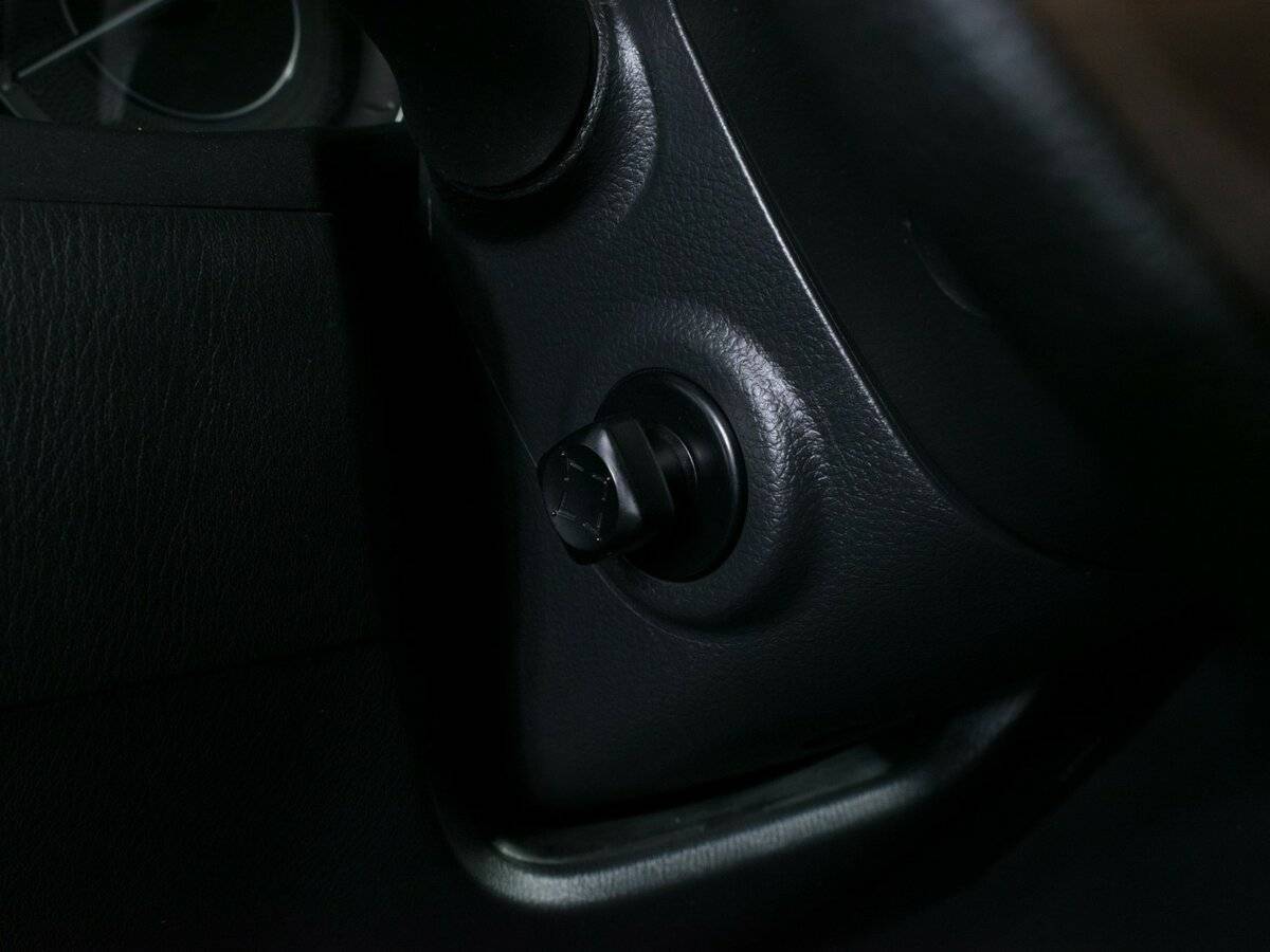 Infiniti QX56 2012 года с пробегом. Фото: #17