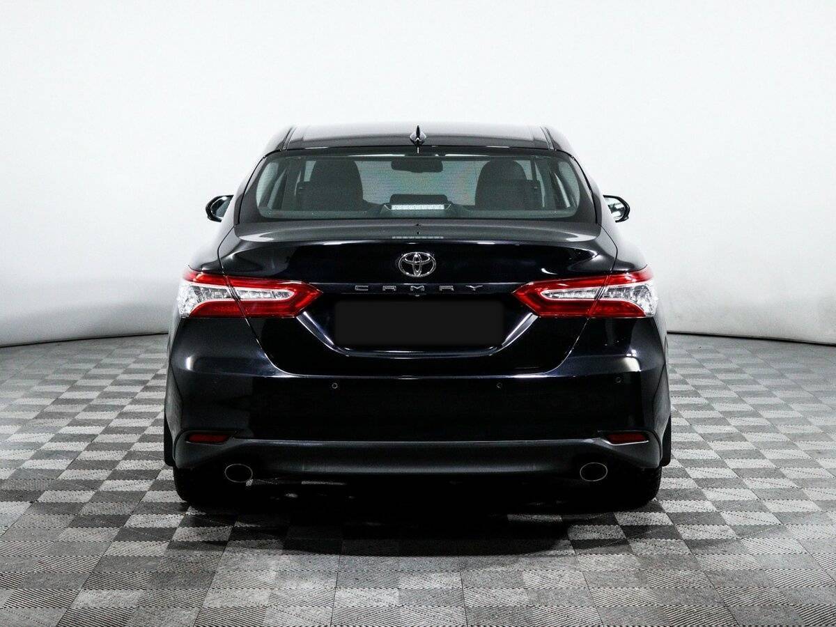 Toyota Camry 2021 года с пробегом. Фото: #4