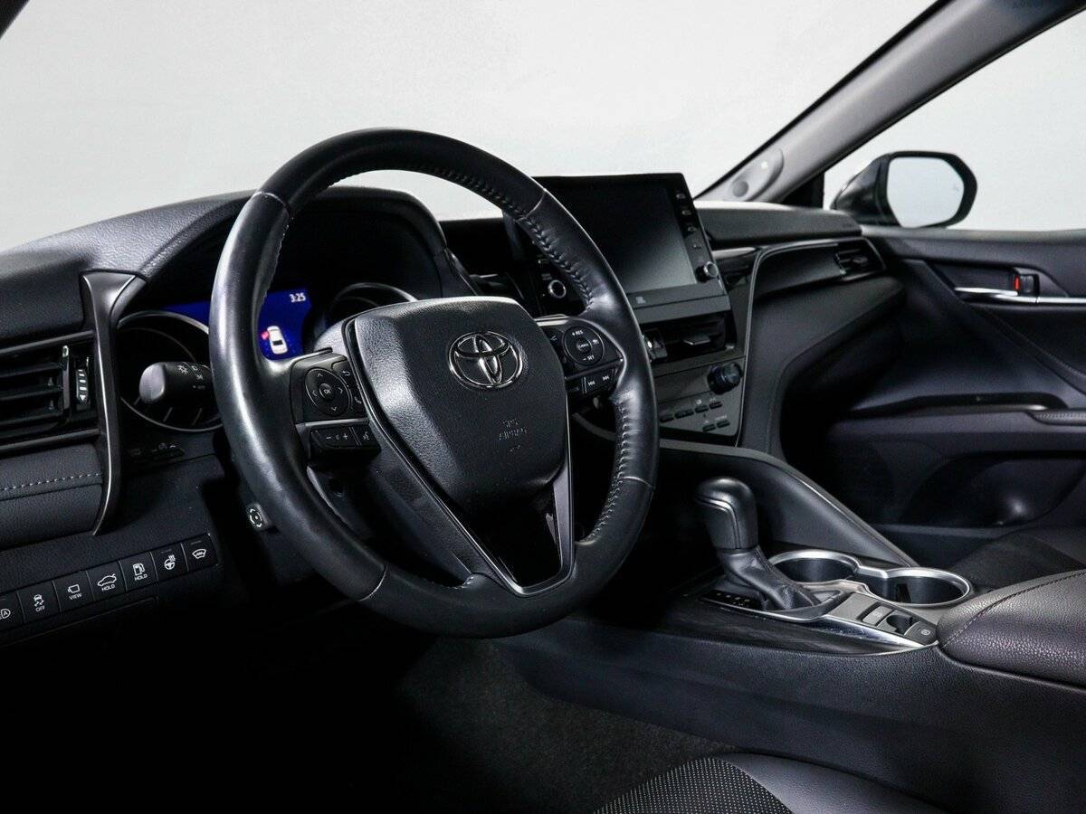 Toyota Camry 2021 года с пробегом. Фото: #12