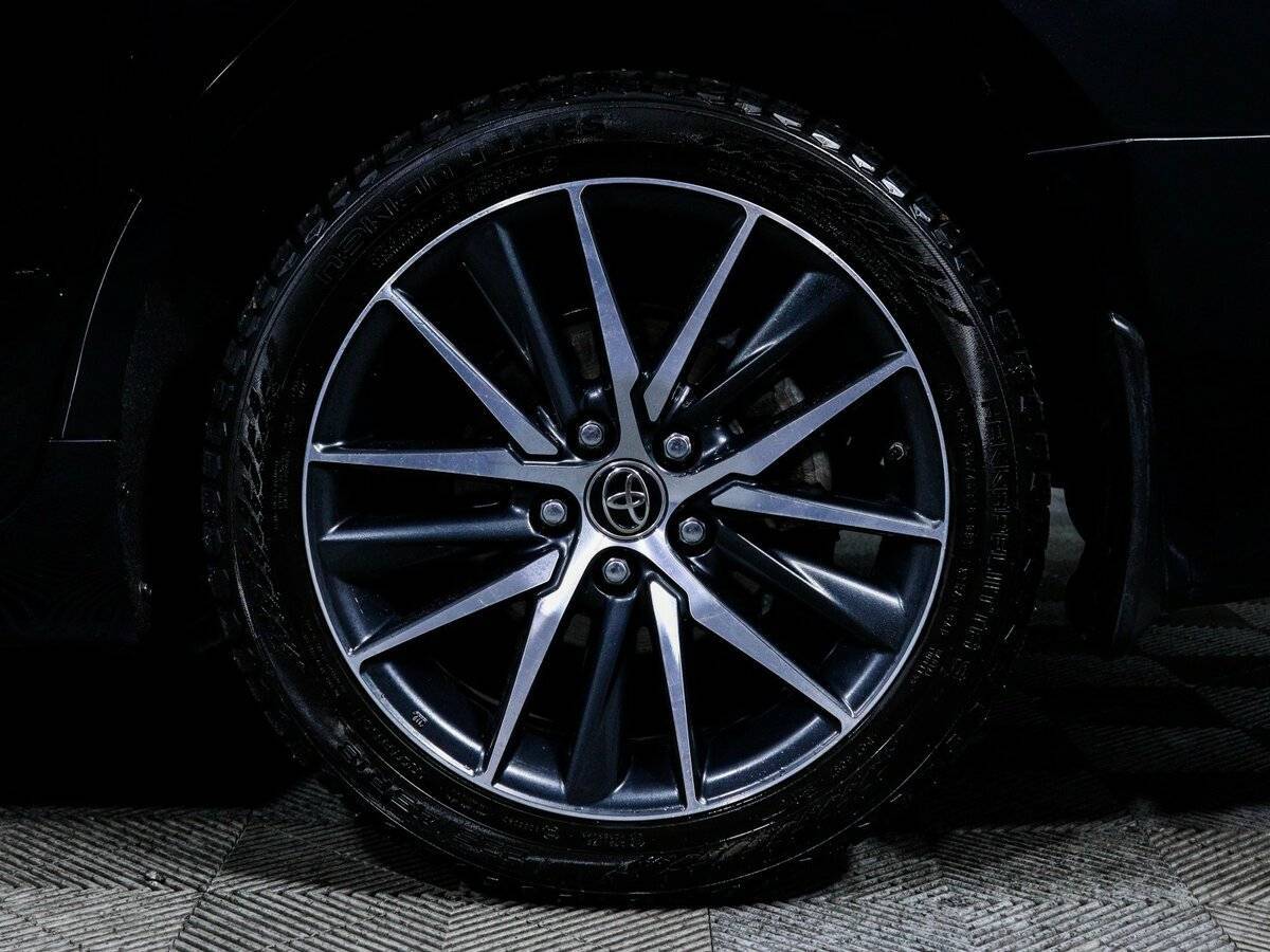 Toyota Camry 2021 года с пробегом. Фото: #13