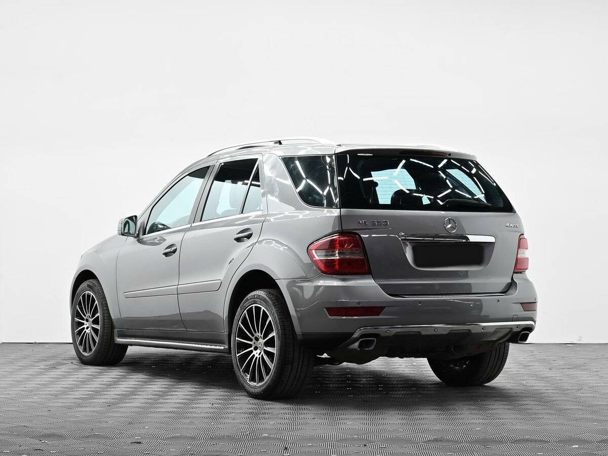 Mercedes-Benz M-Класс 2011 года с пробегом. Фото: #2