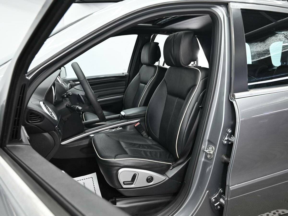 Mercedes-Benz M-Класс 2011 года с пробегом. Фото: #4