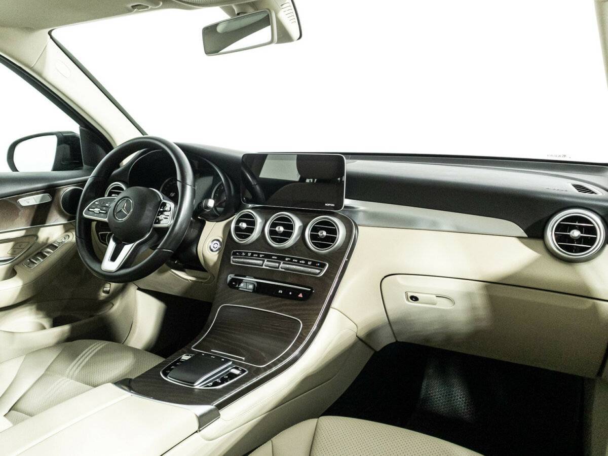 Mercedes-Benz GLC 2020 года с пробегом. Фото: #8