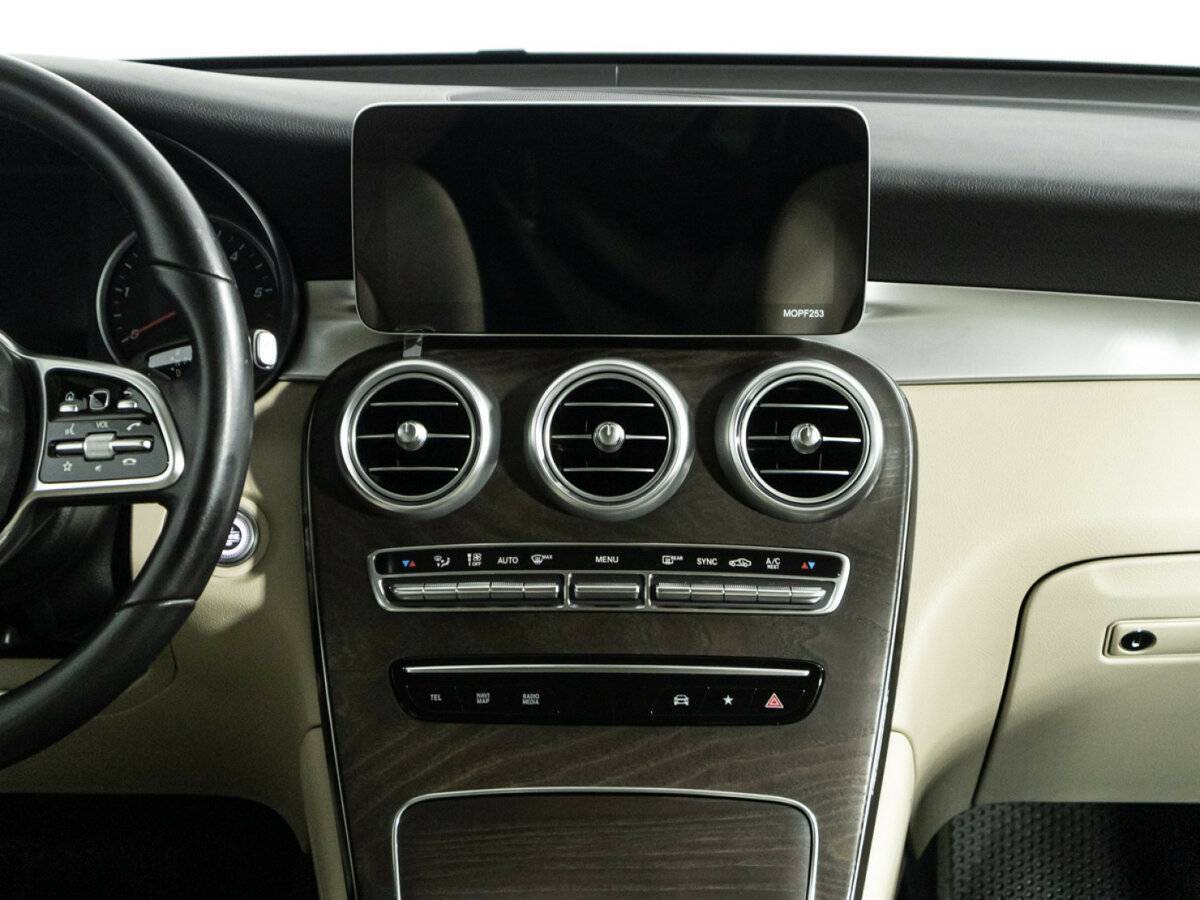 Mercedes-Benz GLC 2020 года с пробегом. Фото: #13