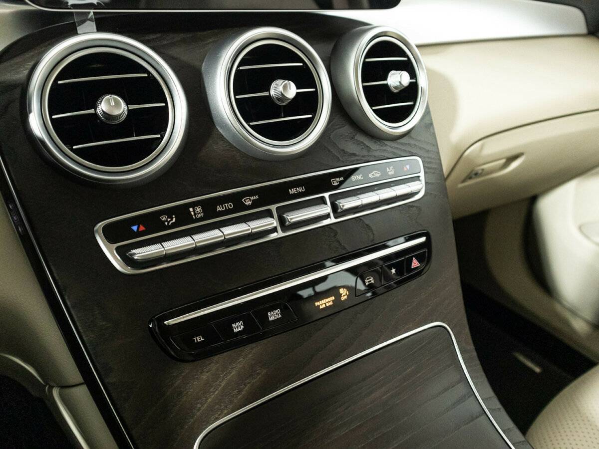 Mercedes-Benz GLC 2020 года с пробегом. Фото: #17