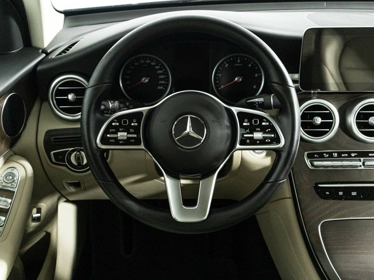 Mercedes-Benz GLC 2020 года с пробегом. Фото: #20