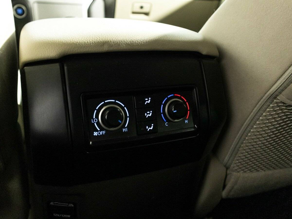 Toyota Land Cruiser Prado 2022 года с пробегом. Фото: #21