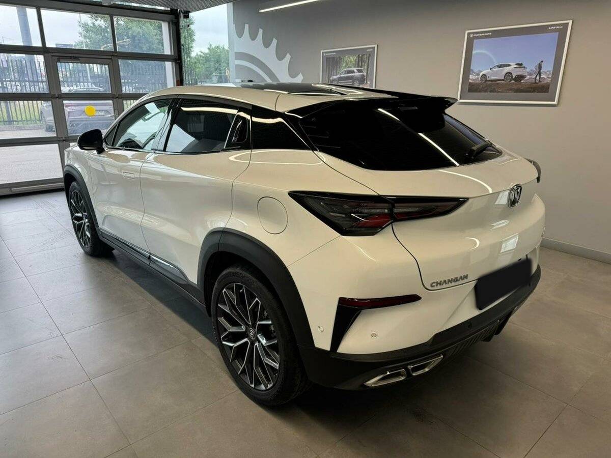 Changan UNI-T 2024 года с пробегом. Фото: #3