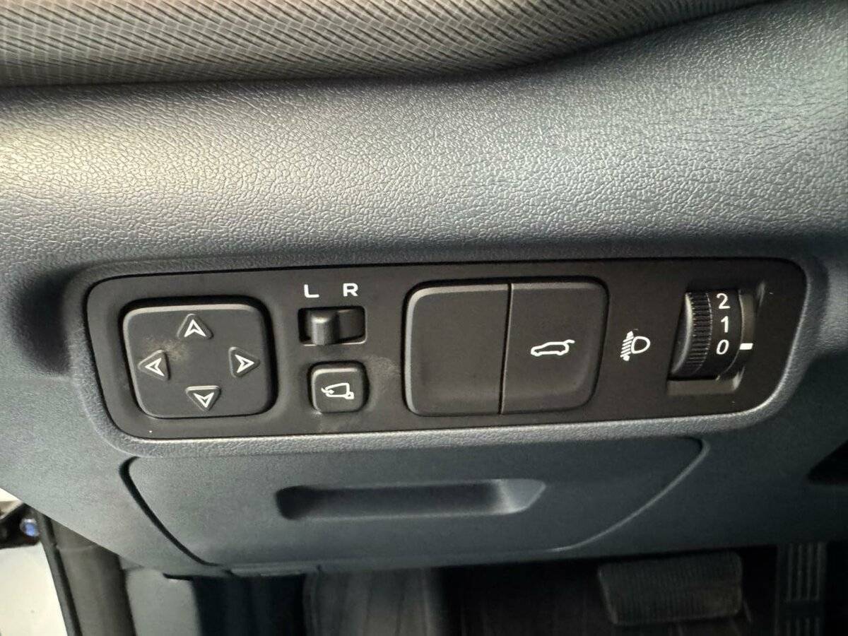 Changan UNI-T 2024 года с пробегом. Фото: #23