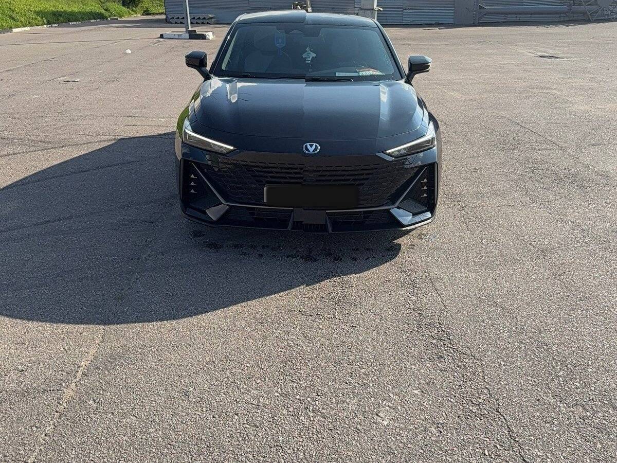 Changan UNI-V 2023 года с пробегом. Фото: #2