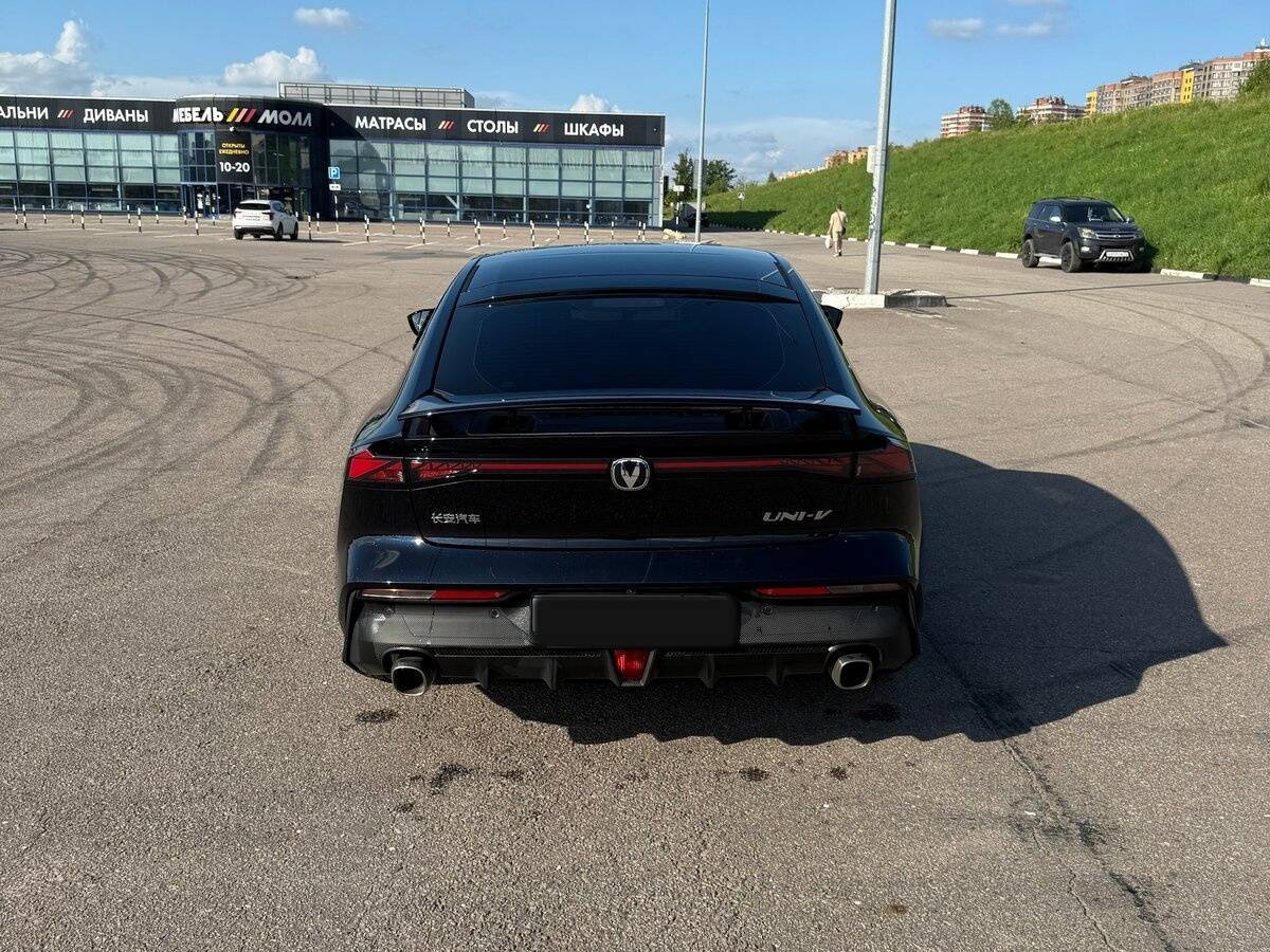 Changan UNI-V 2023 года с пробегом. Фото: #5