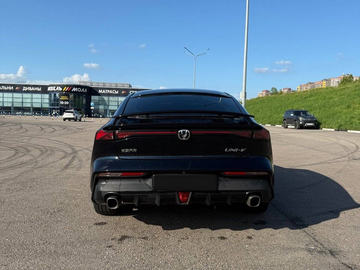 Changan UNI-V 2023 года с пробегом. Фото: #6