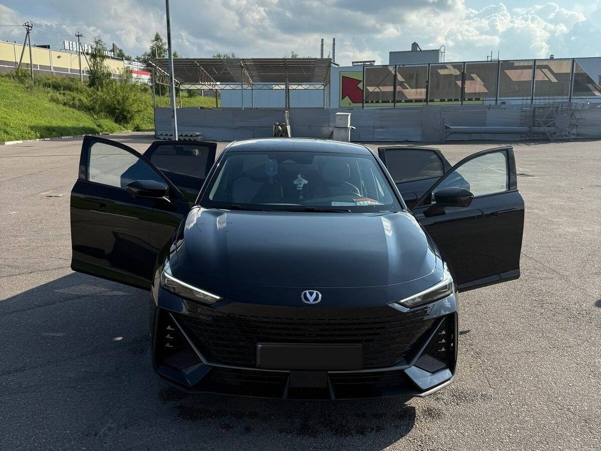 Changan UNI-V 2023 года с пробегом. Фото: #9