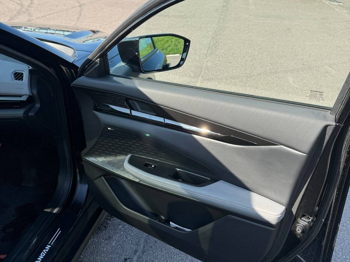 Changan UNI-V 2023 года с пробегом. Фото: #15