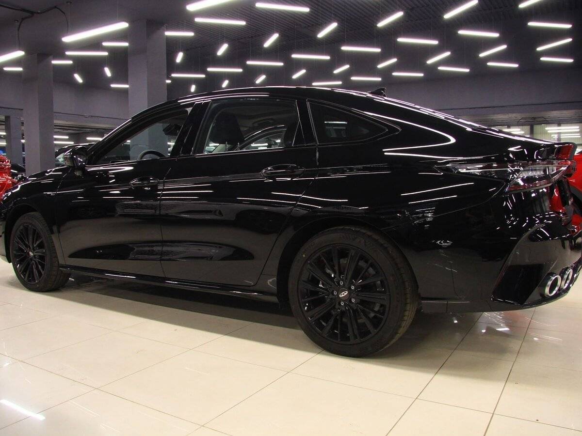 Chery Arrizo 8 2024 года с пробегом. Фото: #2