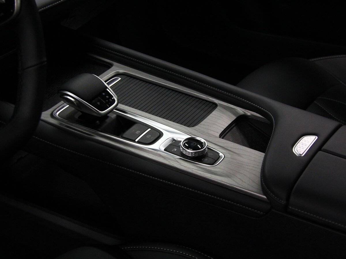 Chery Arrizo 8 2024 года с пробегом. Фото: #13