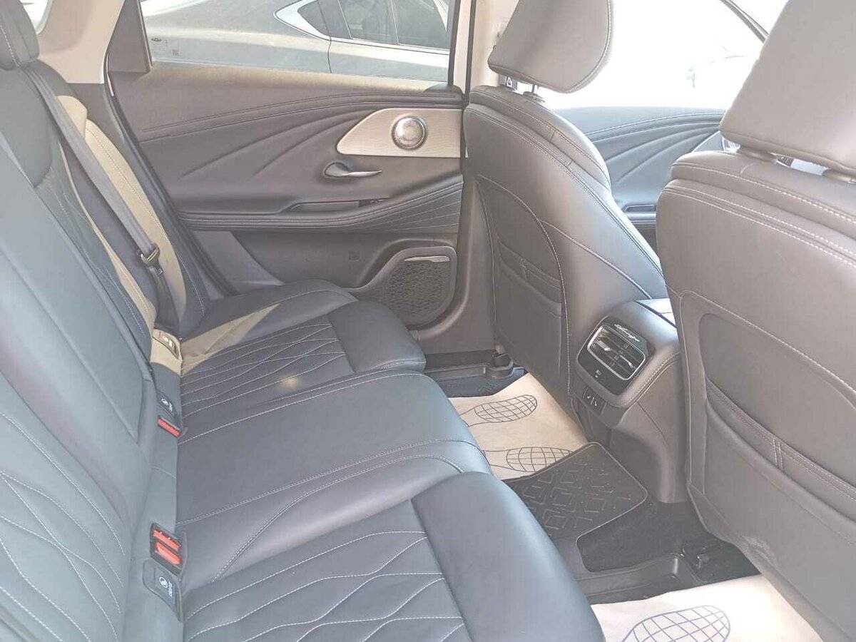 Chery Arrizo 8 2024 года с пробегом. Фото: #11